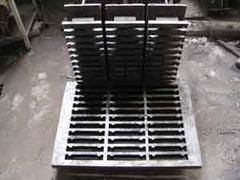 質(zhì)量良好的支撐模具,雪峰鋼筋傾力推薦 青海支撐模 蘭州雪峰鋼筋保護(hù)層制品廠 混凝土墊塊機(jī),